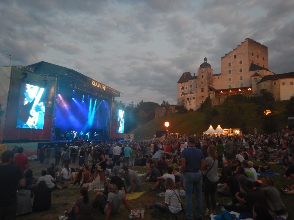 Gasthof Zur Donaubruecke Ardagger Markt 외부 사진